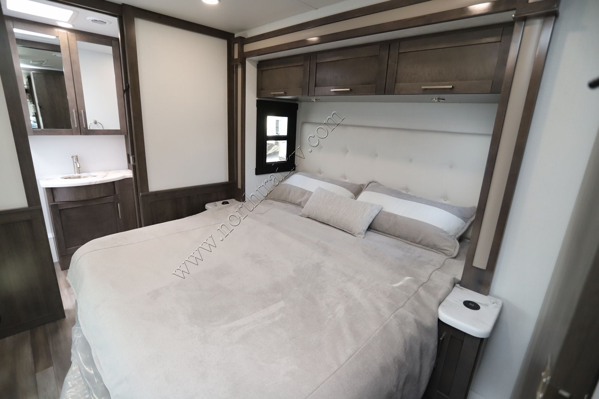 New 2026 Jayco Precept 36C Class A  For Sale