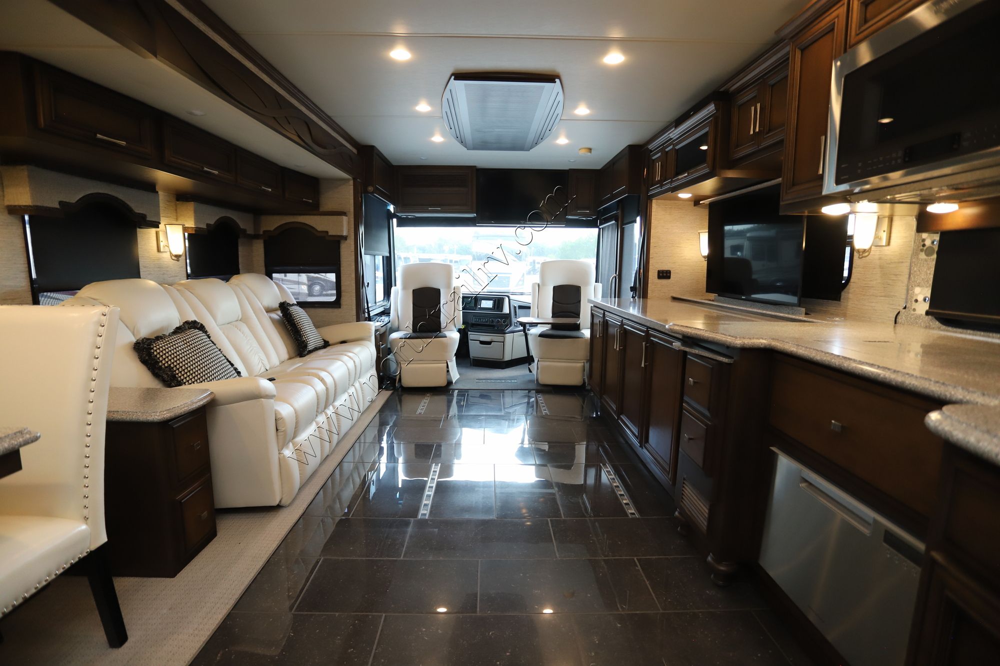 Used 2018 Newmar Ventana 4037 Class A  For Sale