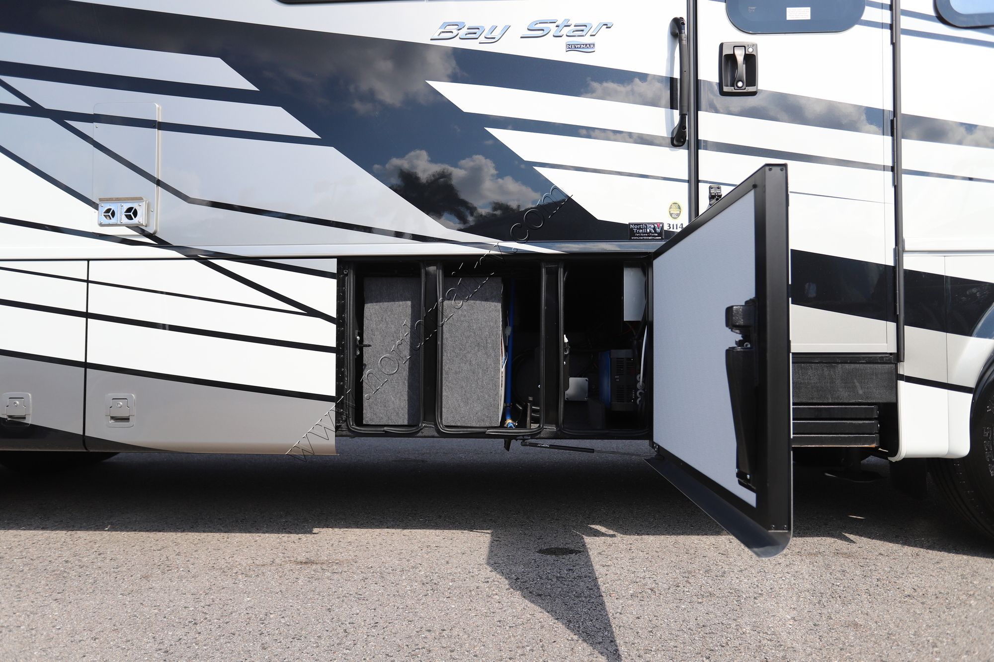 New 2026 Newmar Bay Star 3114 Class A  For Sale