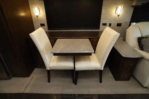 2018 Newmar Ventana 4037