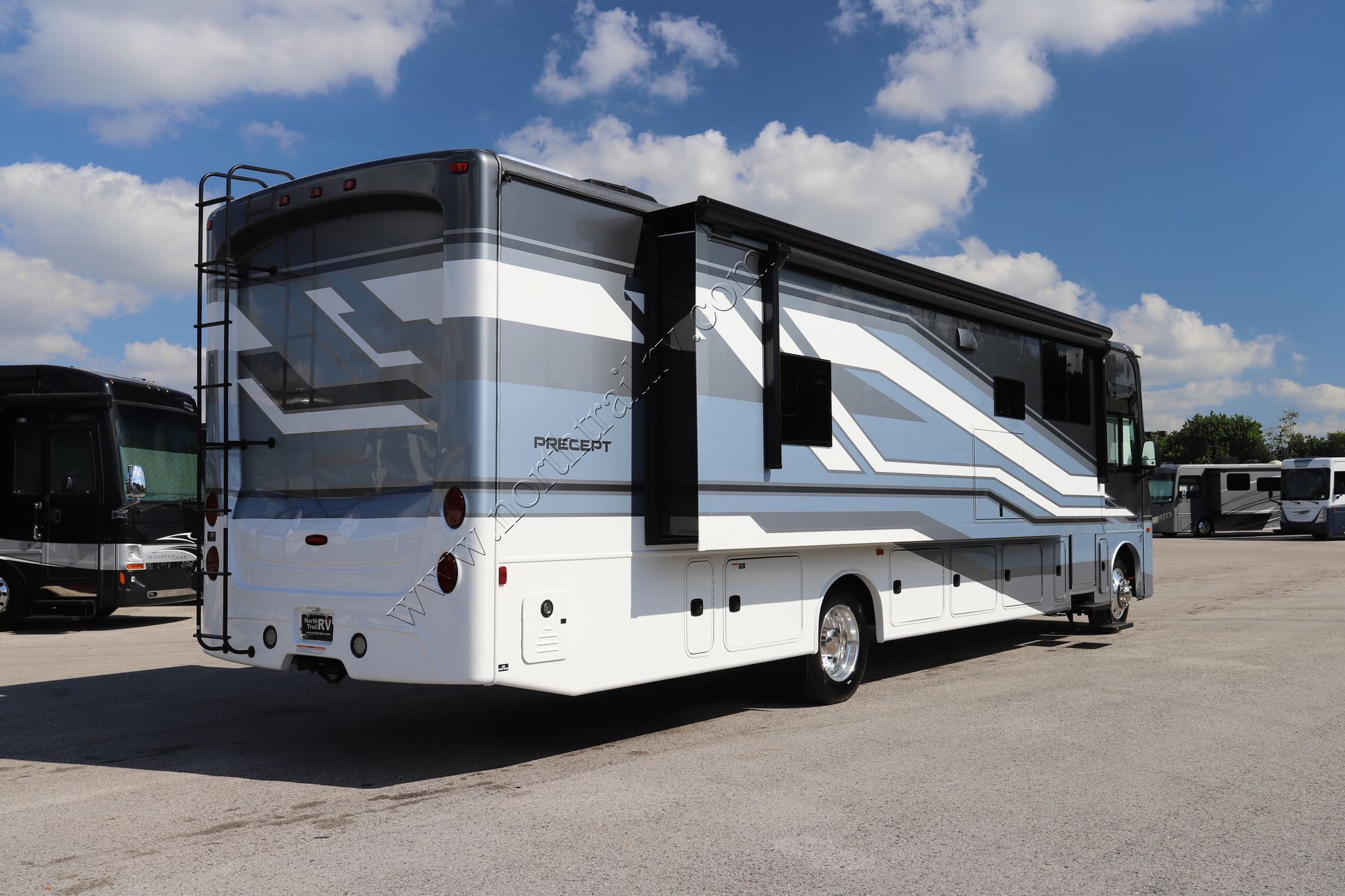 New 2026 Jayco Precept 36C Class A  For Sale