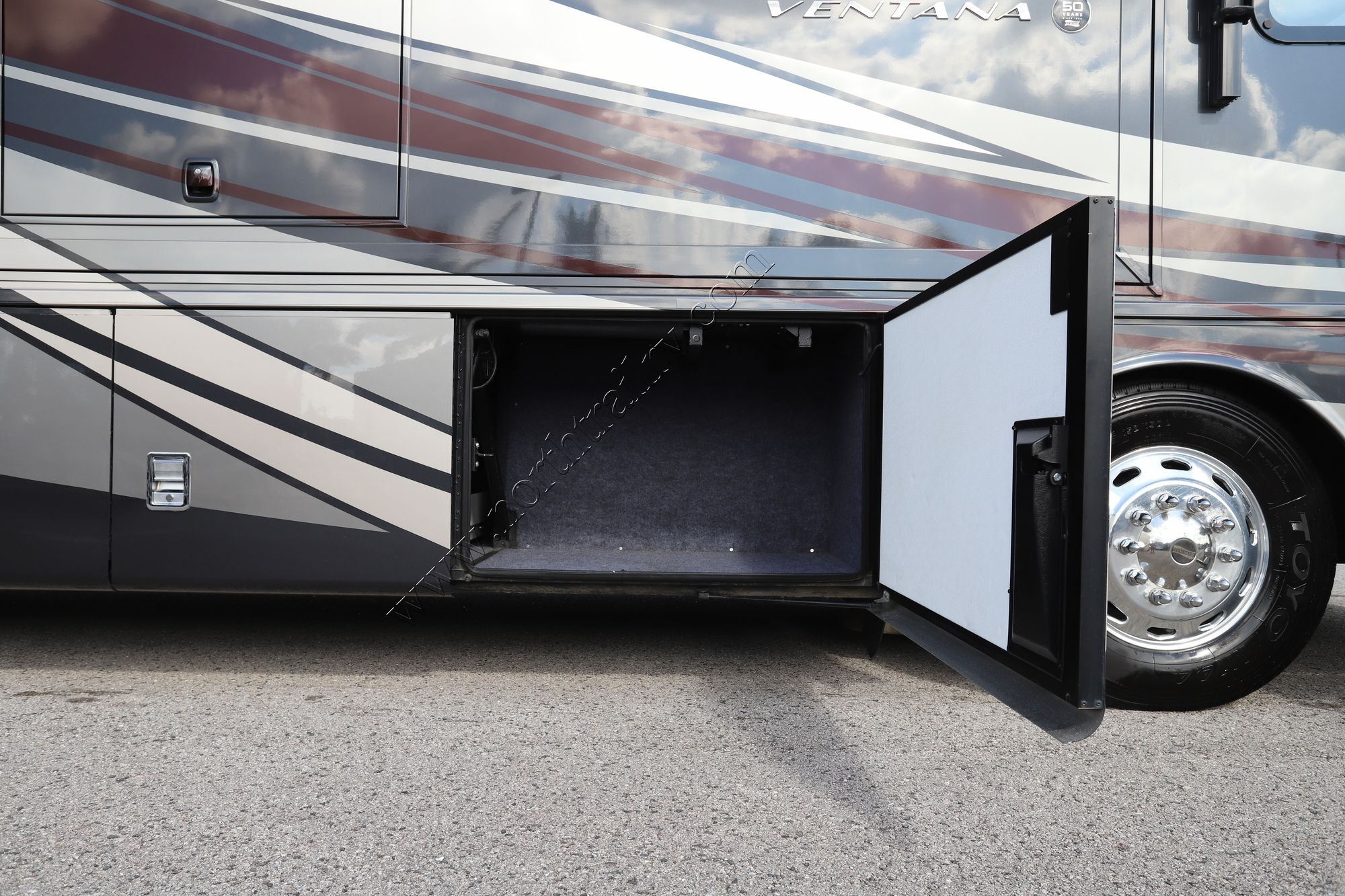 Used 2018 Newmar Ventana 4037 Class A  For Sale