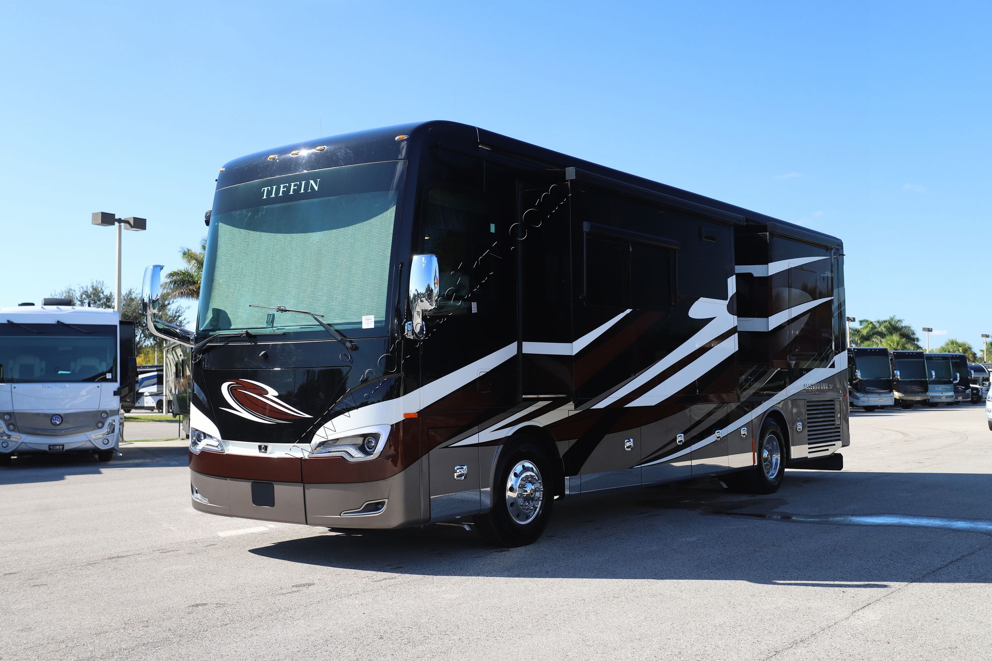 Used 2023 Tiffin Motor Homes Allegro Bus 35CP Class A  For Sale