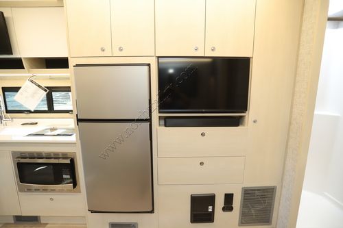 2026 Tiffin Motor Homes Wayfarer 25XRW