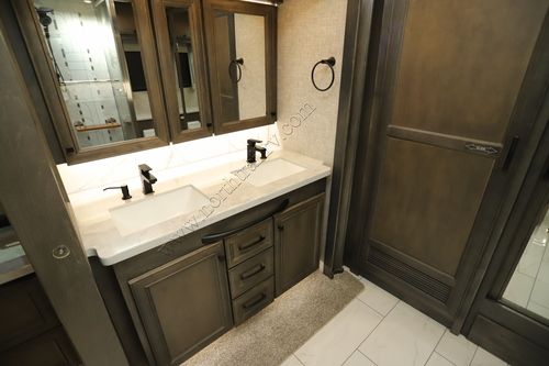 2023 Tiffin Motor Homes Allegro Bus 35CP