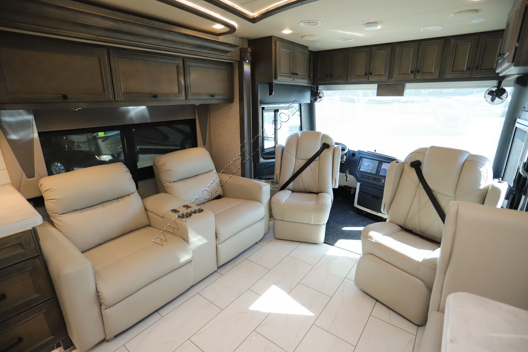 Used 2023 Tiffin Motor Homes Allegro Bus 35CP Class A  For Sale