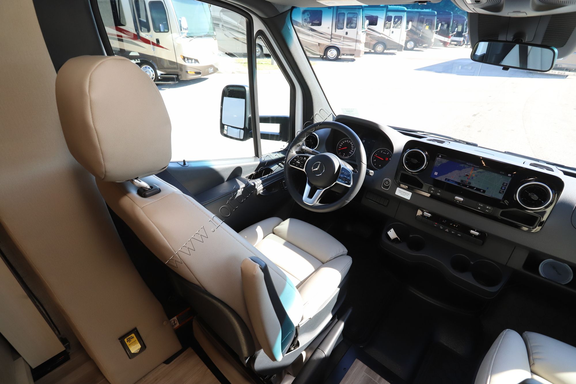 New 2026 Tiffin Motor Homes Wayfarer 25XRW Class C  For Sale