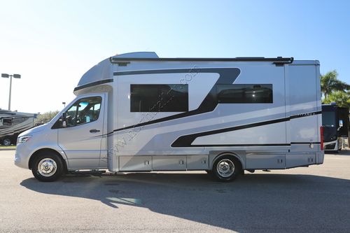 2026 Tiffin Motor Homes Wayfarer 25XRW