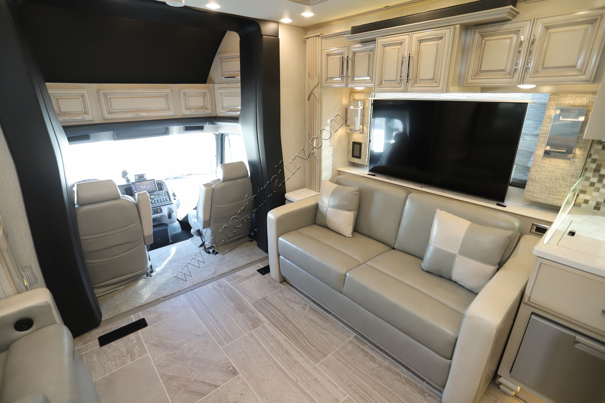 Used 2022 Newmar Supreme Aire 4575 Super C  For Sale