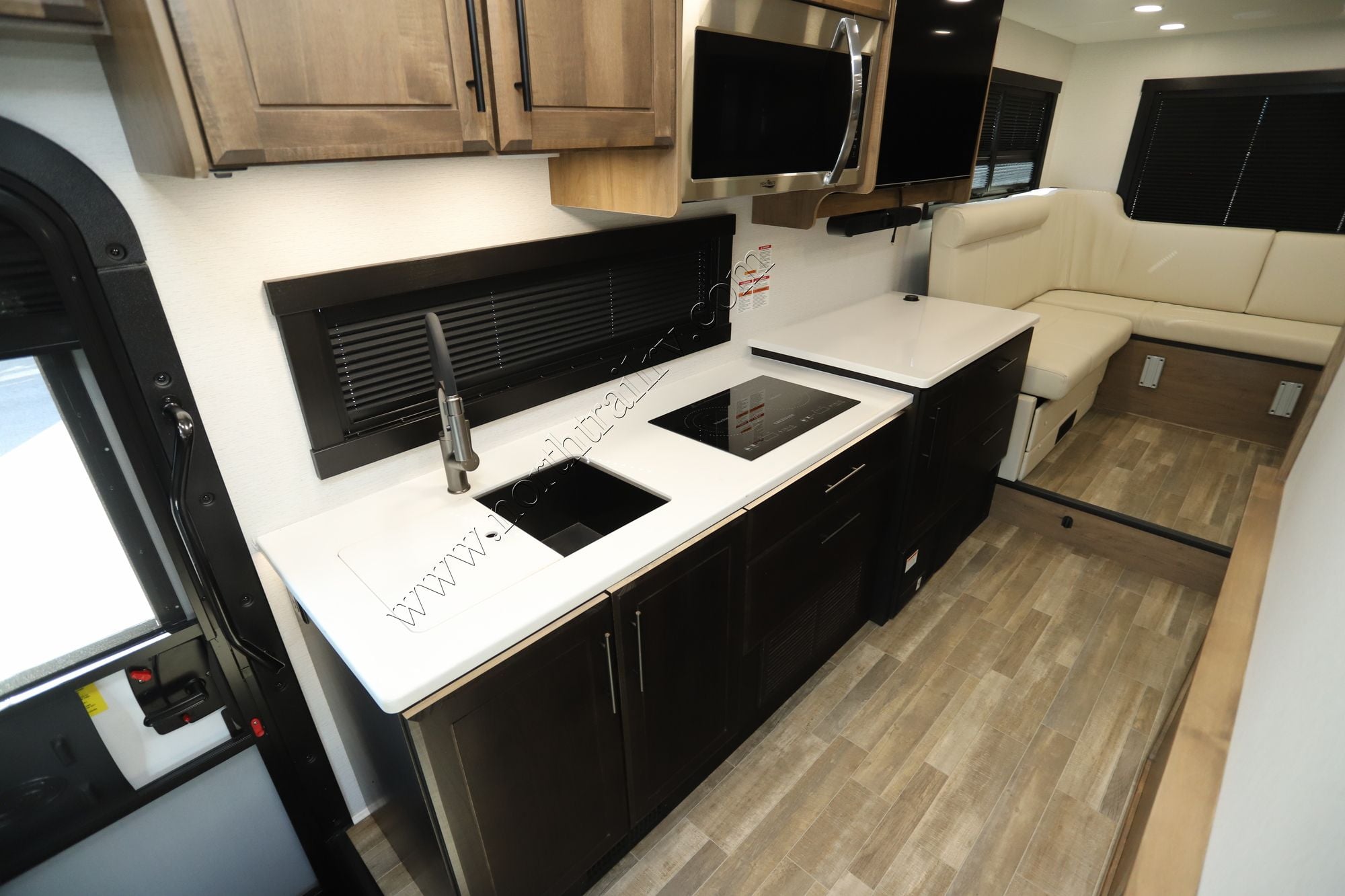 Used 2025 Entegra Accolade Xt 29T Super C  For Sale