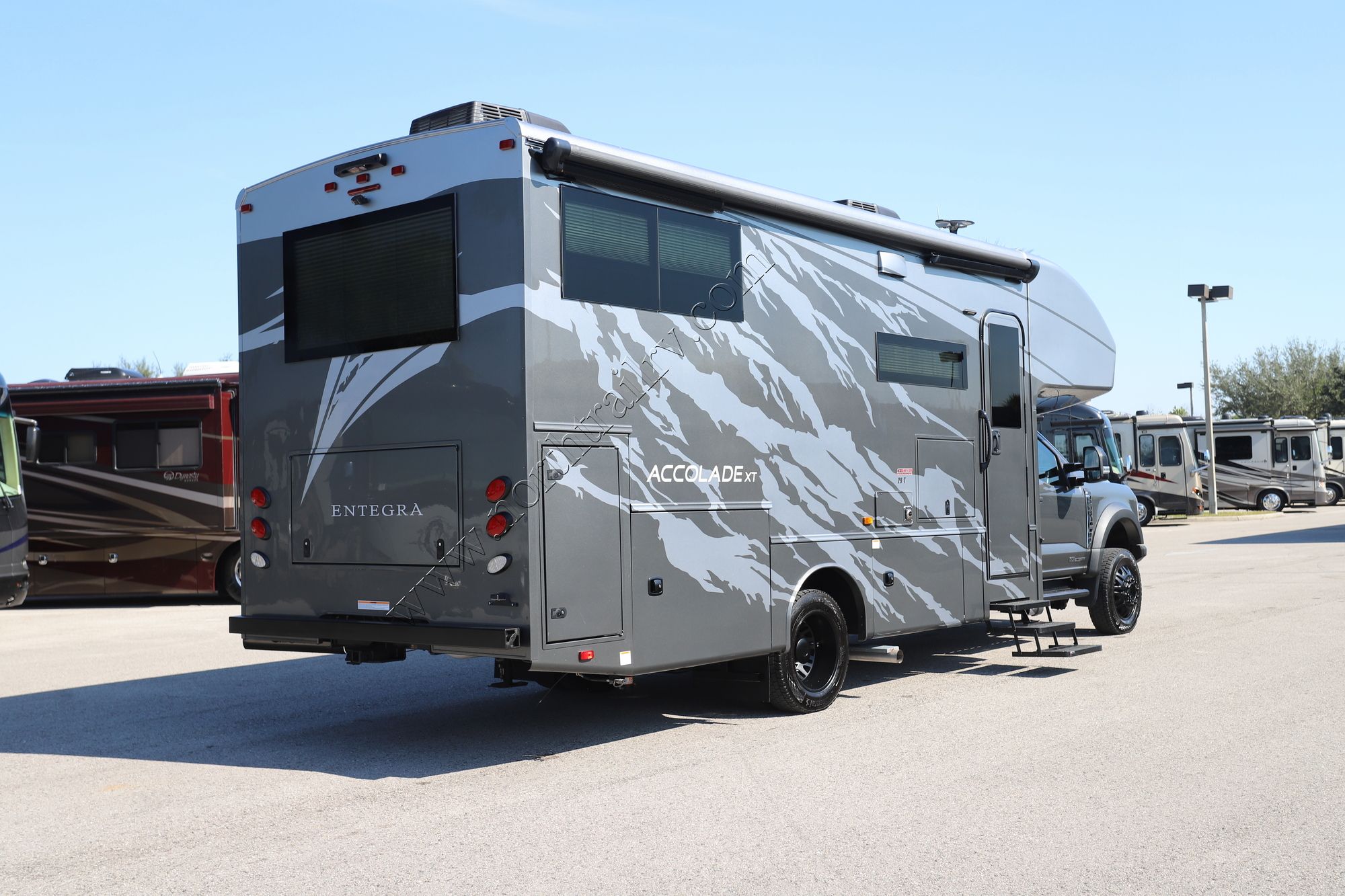 Used 2025 Entegra Accolade Xt 29T Super C  For Sale