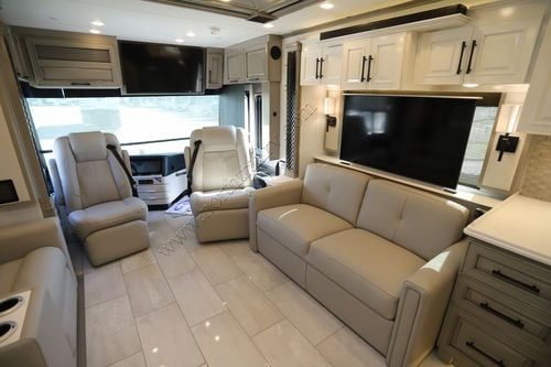 2026 Newmar London Aire 4551