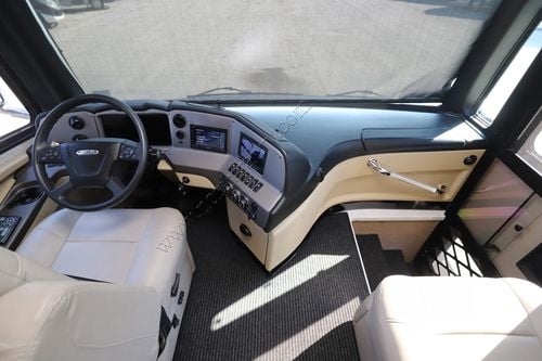 2025 Tiffin Motor Homes Allegro Red 33AA