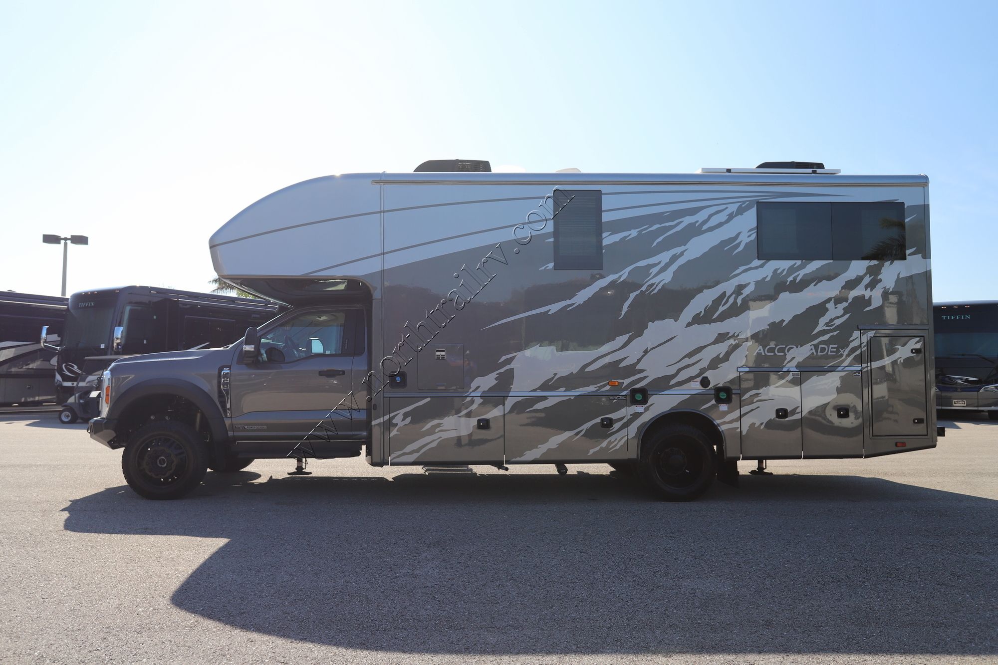 Used 2025 Entegra Accolade Xt 29T Super C  For Sale