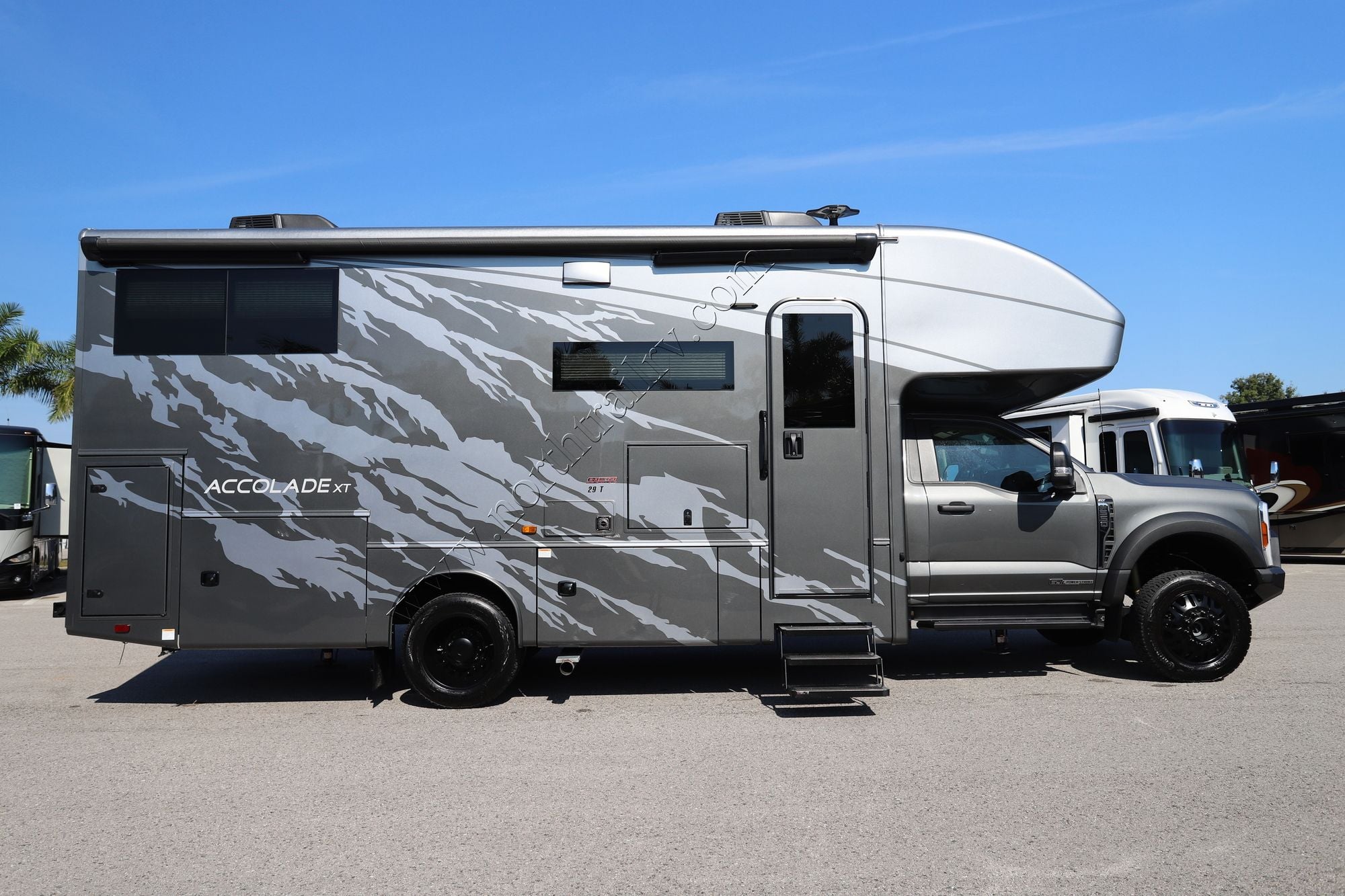 Used 2025 Entegra Accolade Xt 29T Super C  For Sale