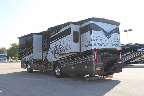 2025 Tiffin Motor Homes Allegro Red 33AA