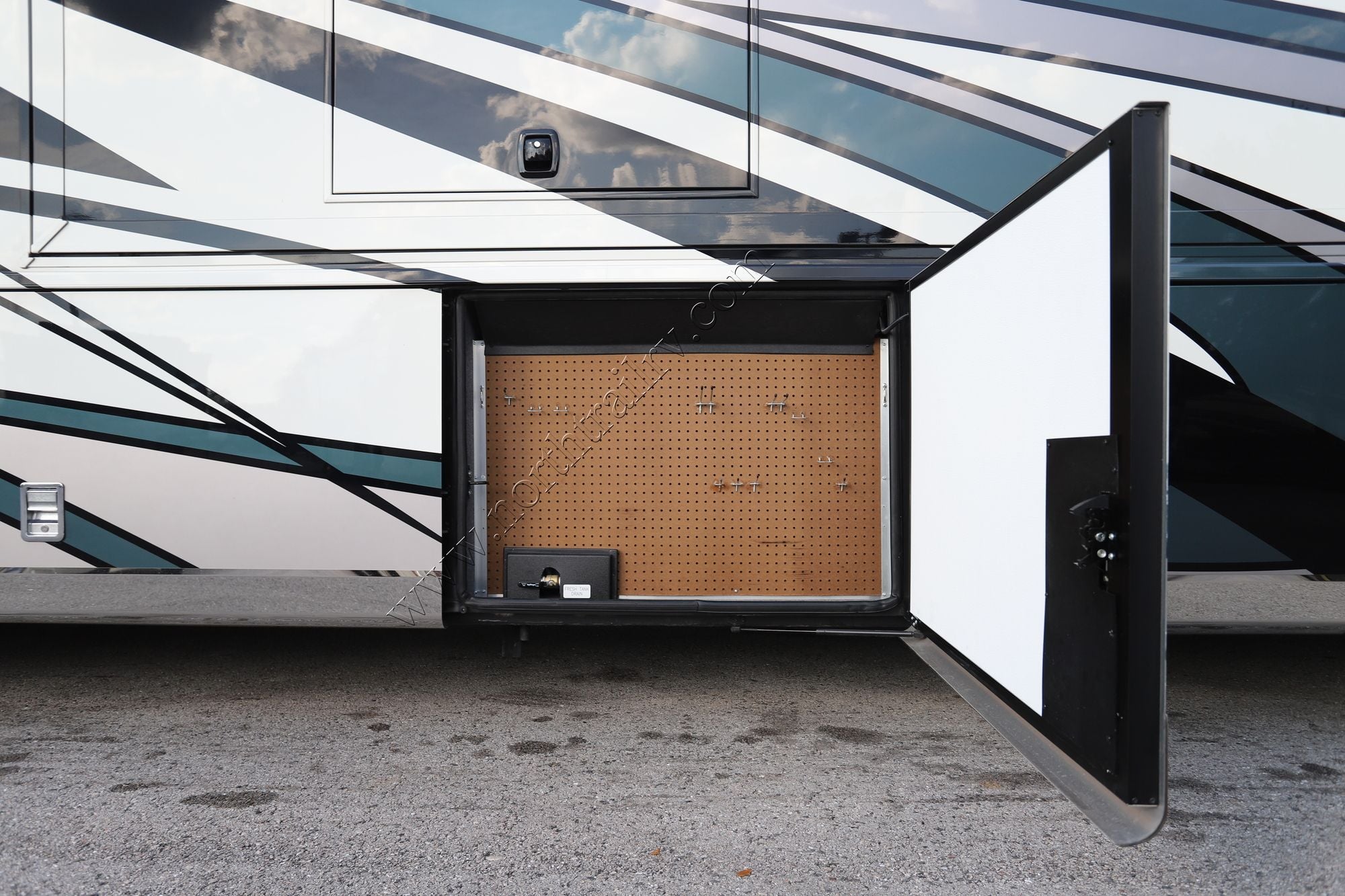 Used 2022 Newmar Supreme Aire 4575 Super C  For Sale