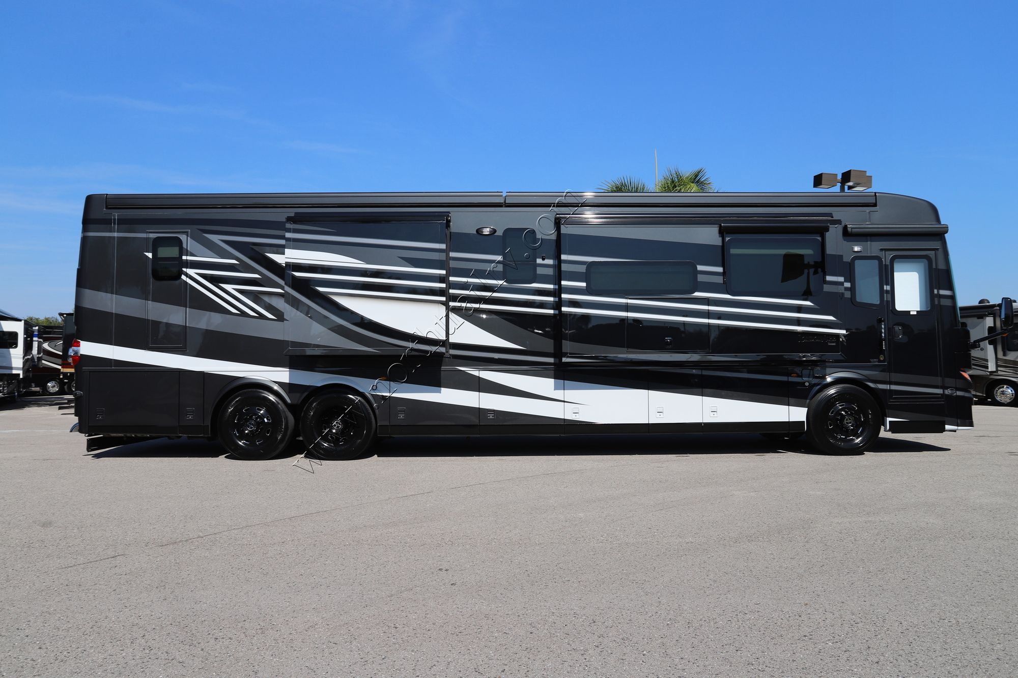 New 2026 Newmar London Aire 4551 Class A  For Sale