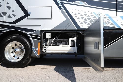 2025 Tiffin Motor Homes Allegro Red 33AA