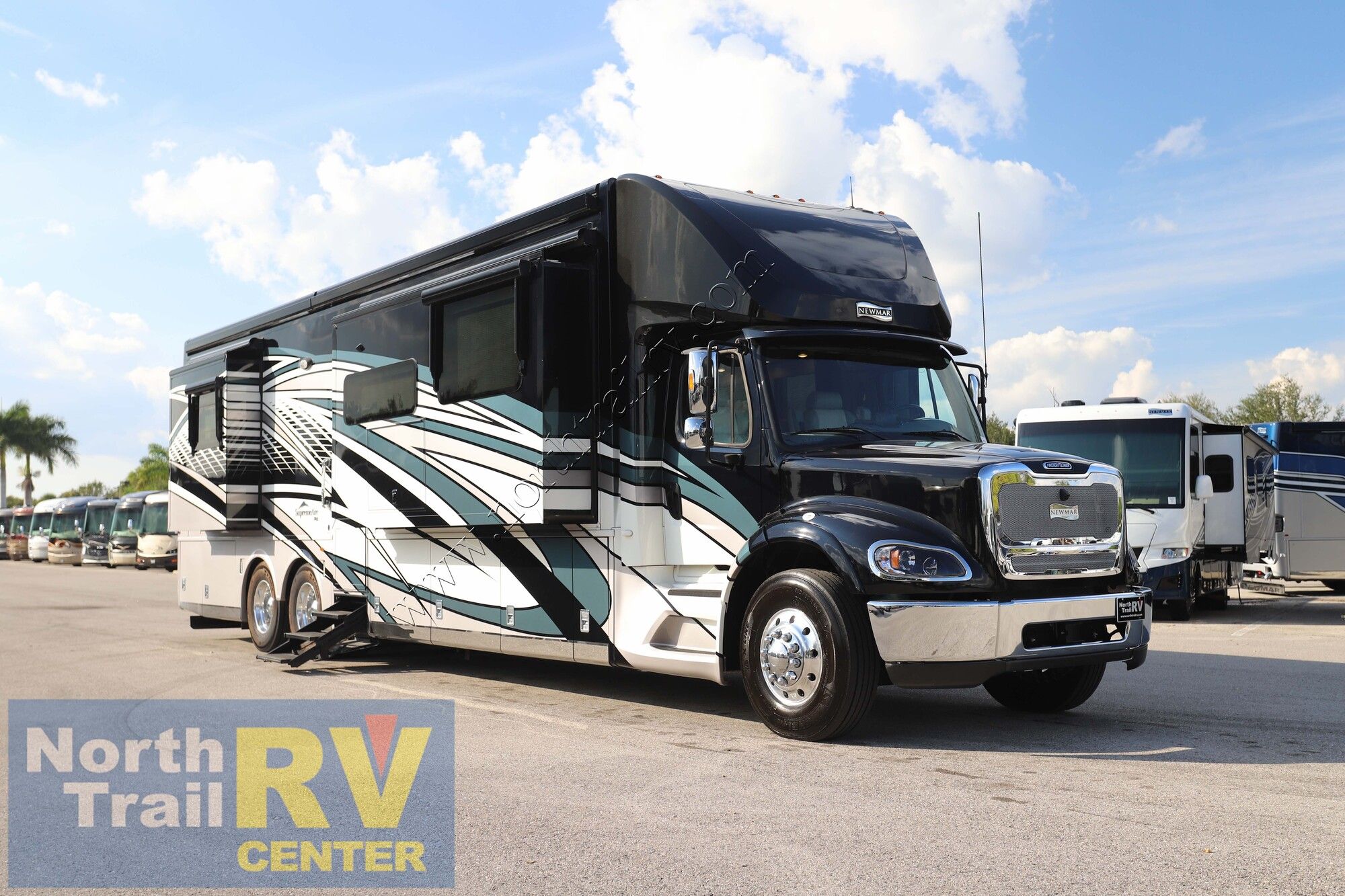 Used 2022 Newmar Supreme Aire 4575 Super C  For Sale