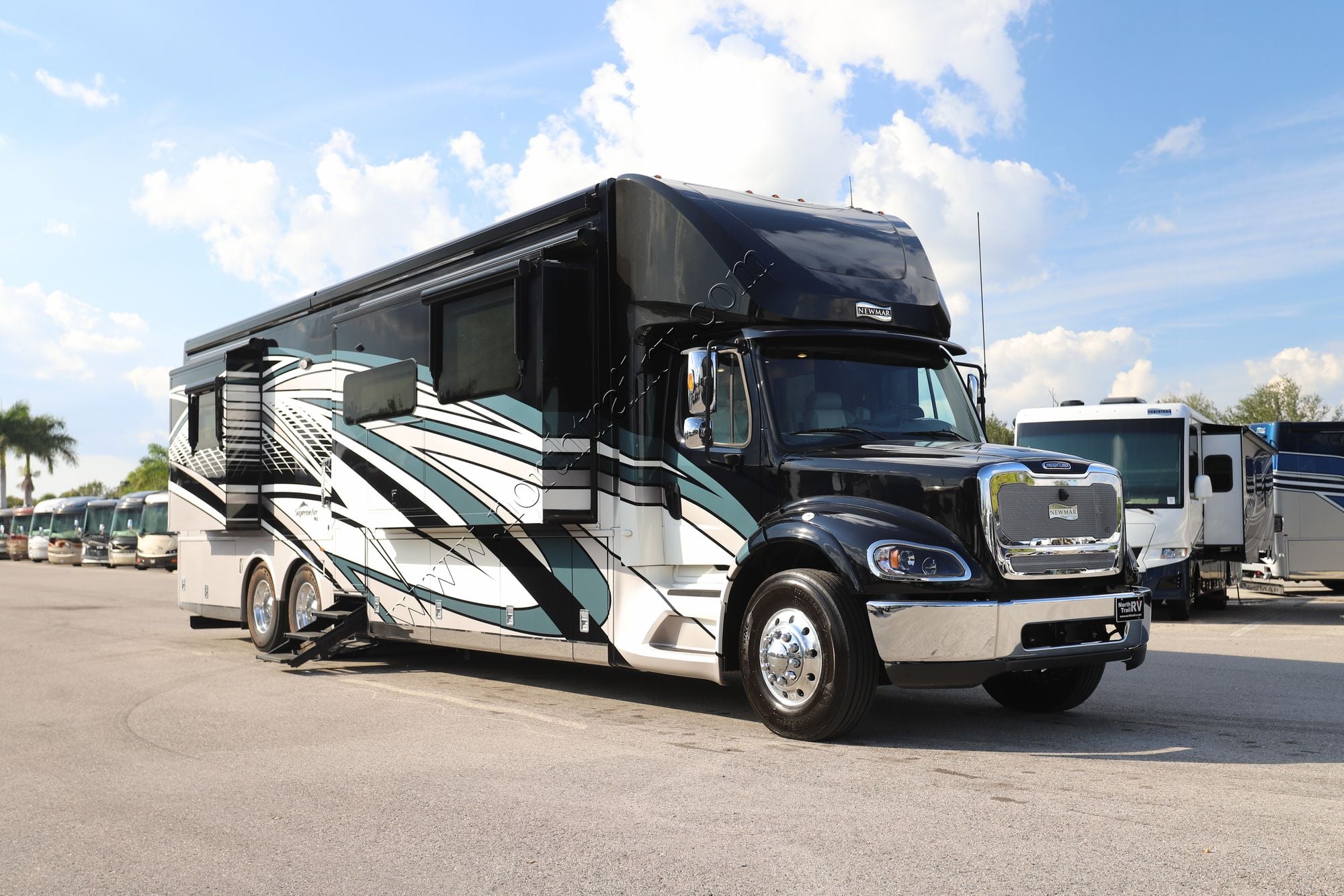 Used 2022 Newmar Supreme Aire 4575 Super C  For Sale