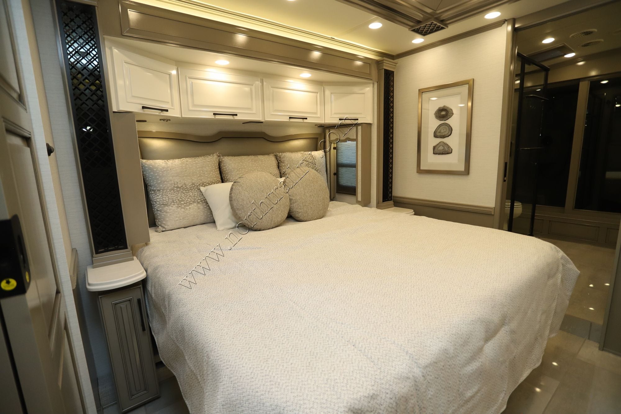 New 2026 Newmar London Aire 4551 Class A  For Sale