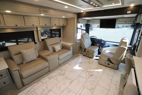 2025 Tiffin Motor Homes Allegro Red 33AA