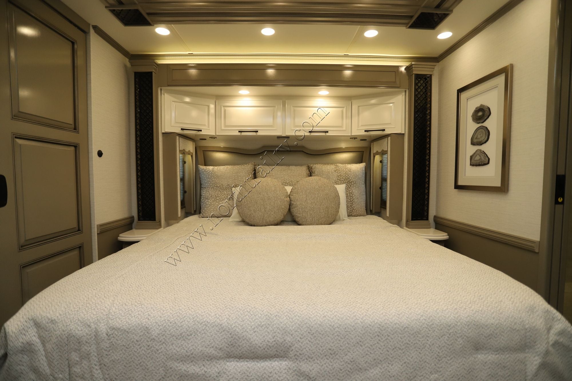 New 2026 Newmar London Aire 4551 Class A  For Sale