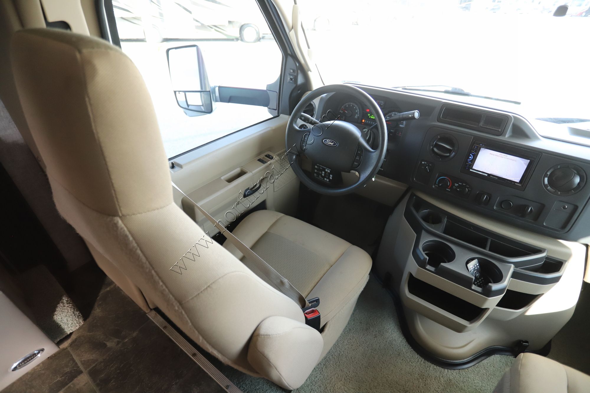 Used 2015 Fleetwood Tioga Ranger 31D Class C  For Sale