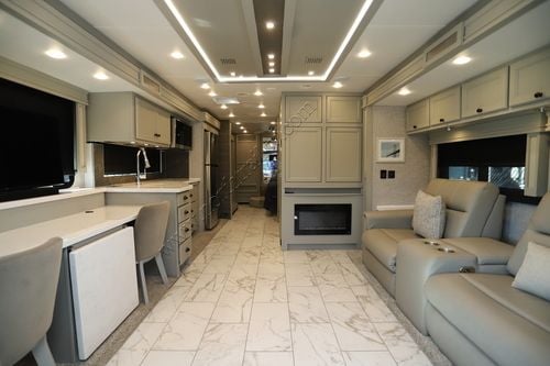 2025 Tiffin Motor Homes Allegro Red 33AA