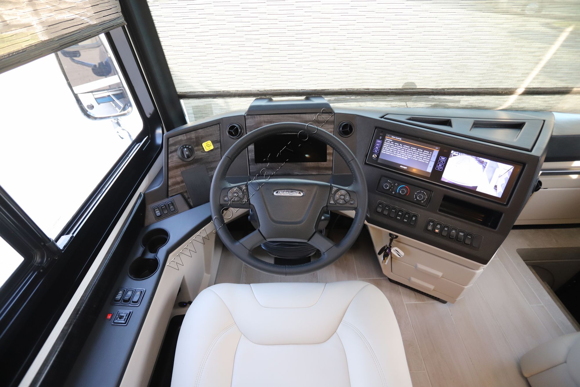 New 2026 Newmar Dutch Star 4325 Class A  For Sale