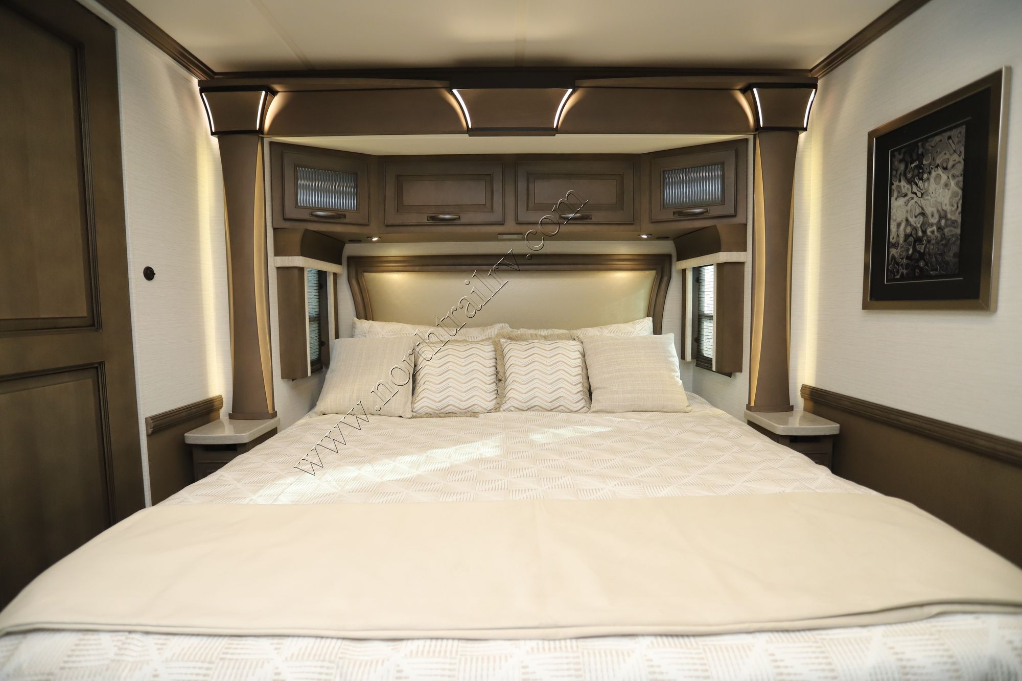 New 2026 Newmar Dutch Star 4325 Class A  For Sale