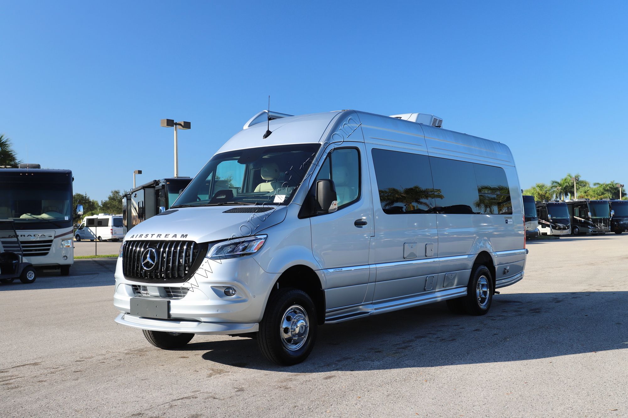 2026 Airstream Interstate AP Tommy Bahama Class B New  For Sale