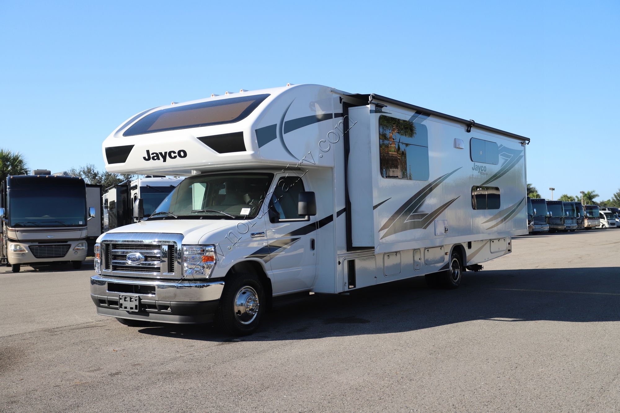 Used 2024 Jayco Redhawk 31F Class C  For Sale