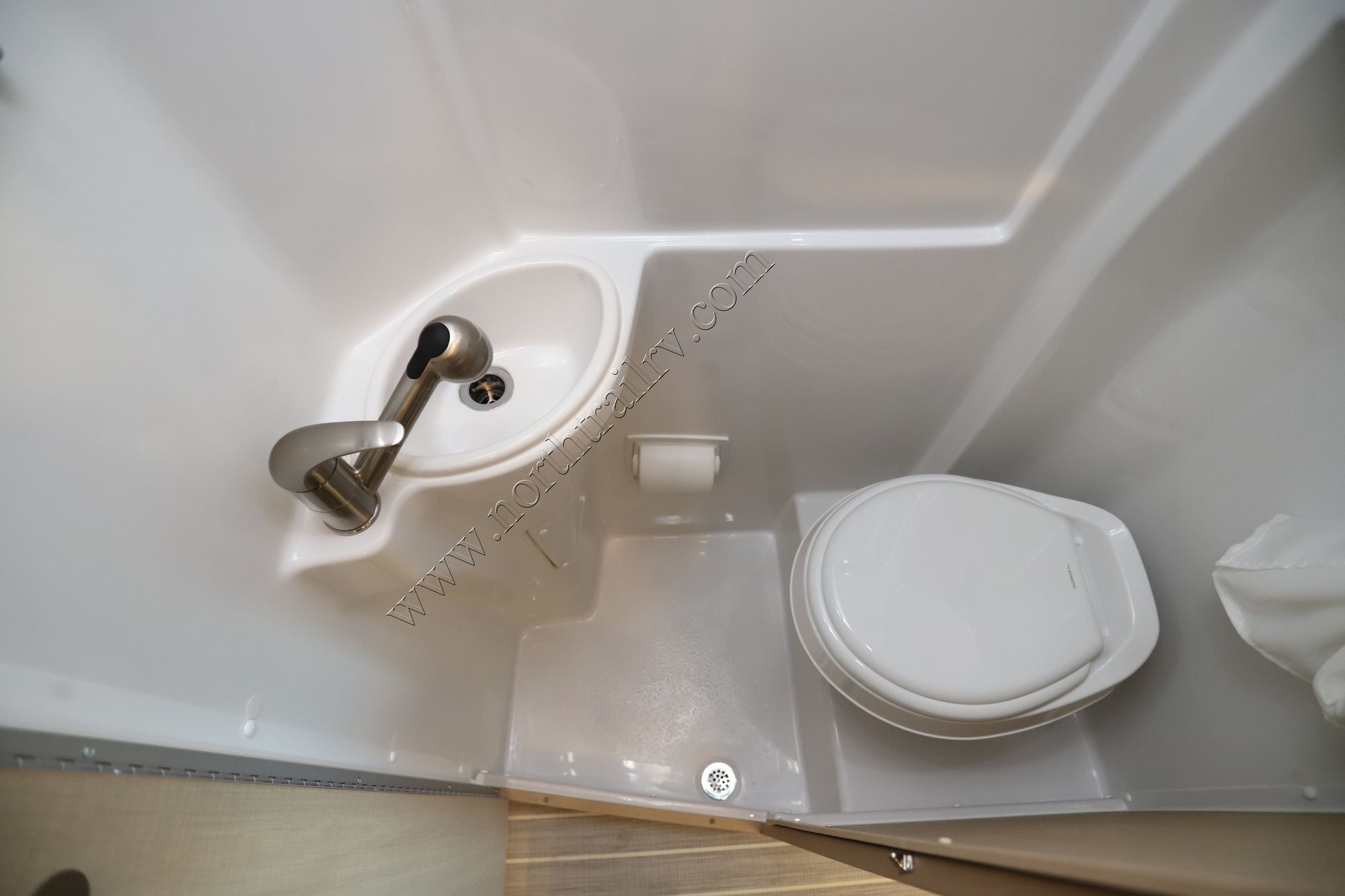 2026 Airstream Interstate AP Tommy Bahama Class B New  For Sale