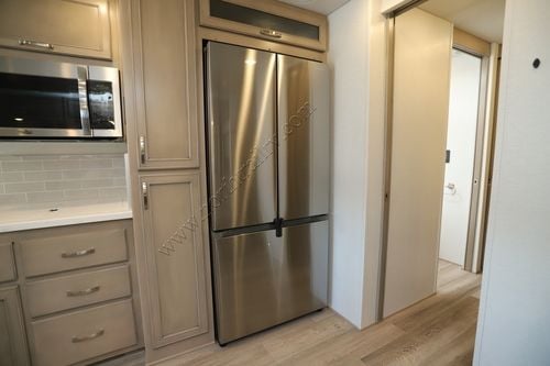 2025 Renegade Rv Verona 36VSB