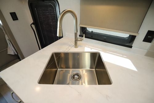 2025 Renegade Rv Verona 36VSB