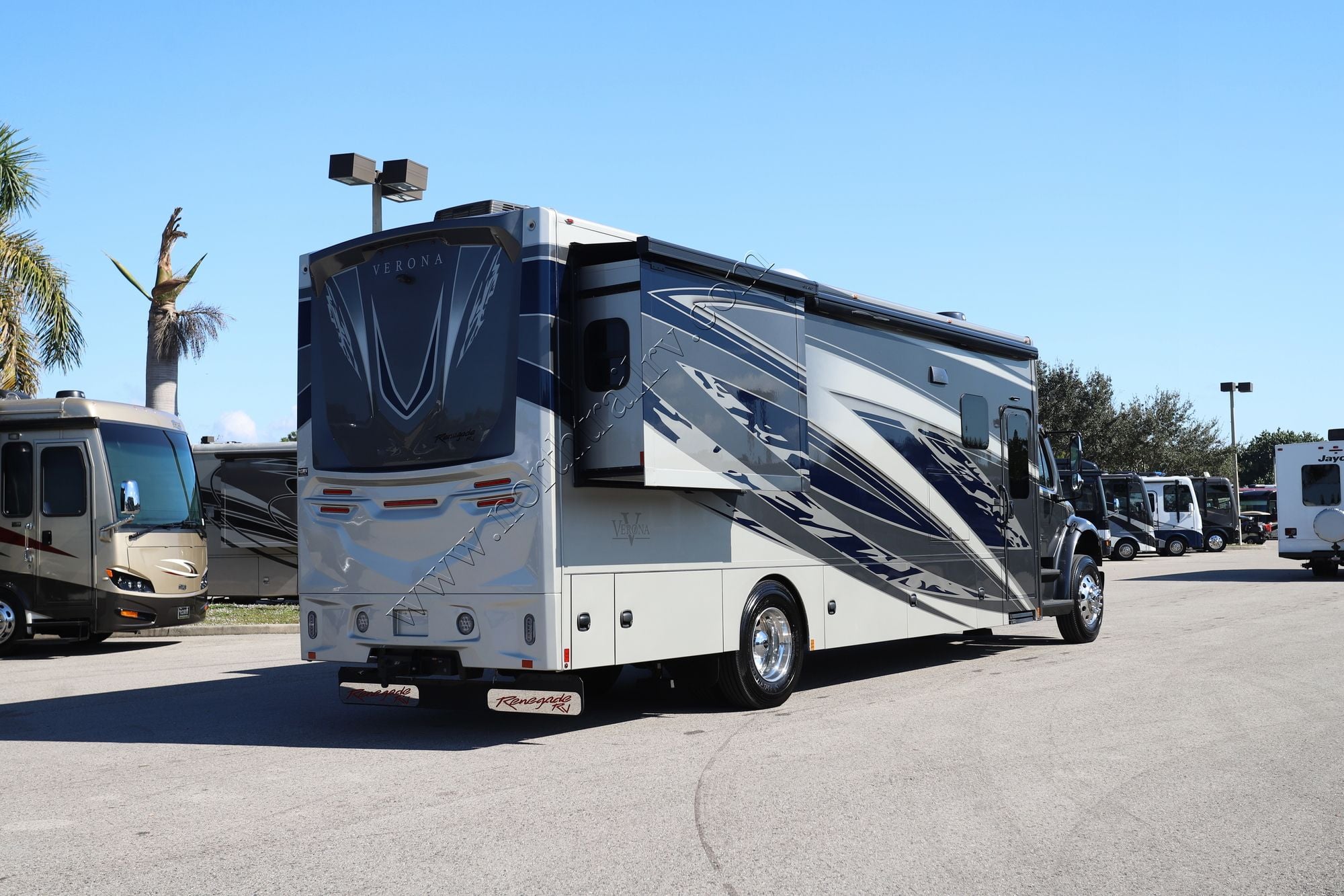 Used 2025 Renegade Rv Verona 36VSB Super C  For Sale