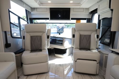 2022 Holiday Rambler Armada 44LE