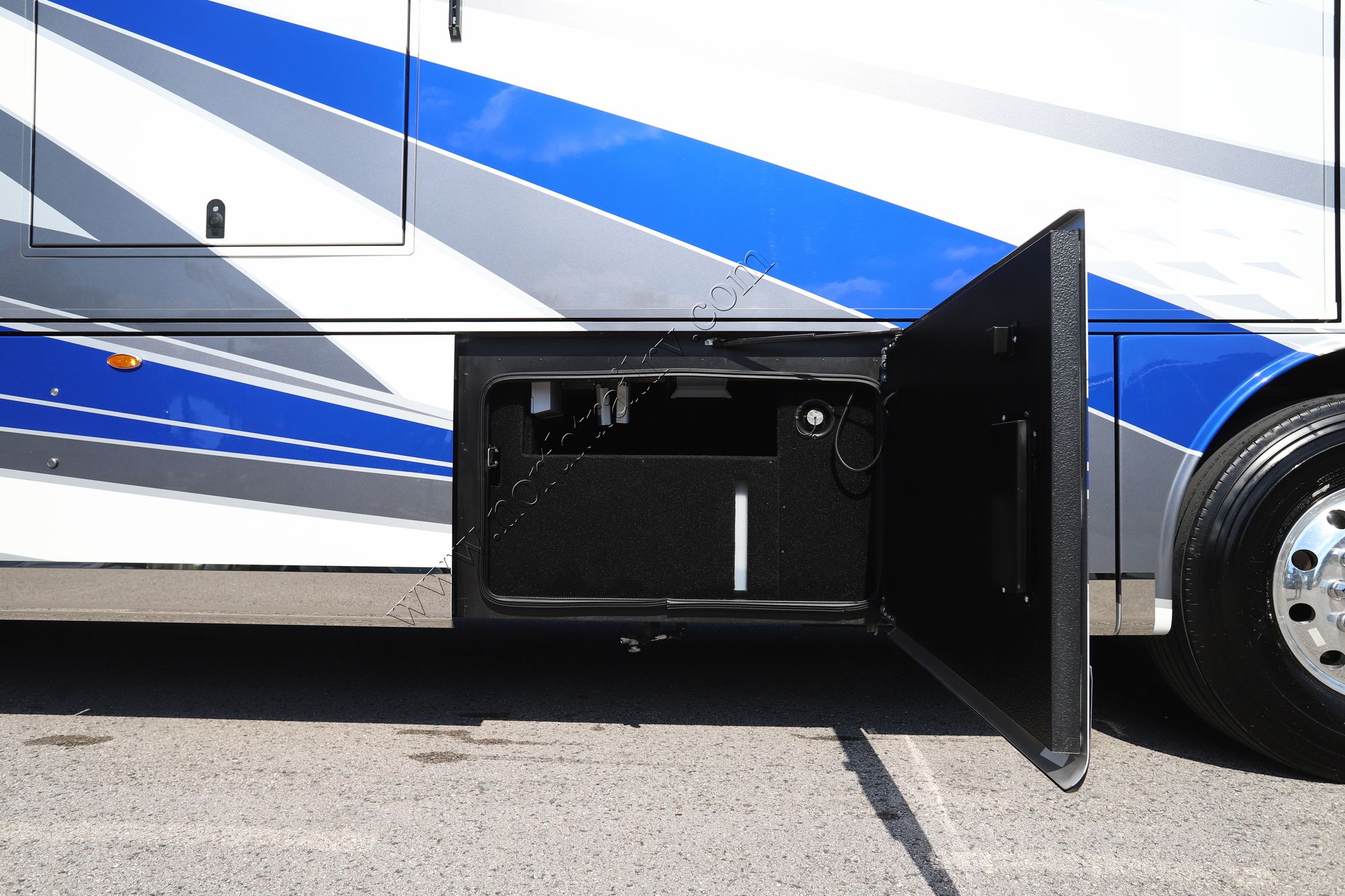 Used 2024 Entegra Anthem 37K Class A  For Sale