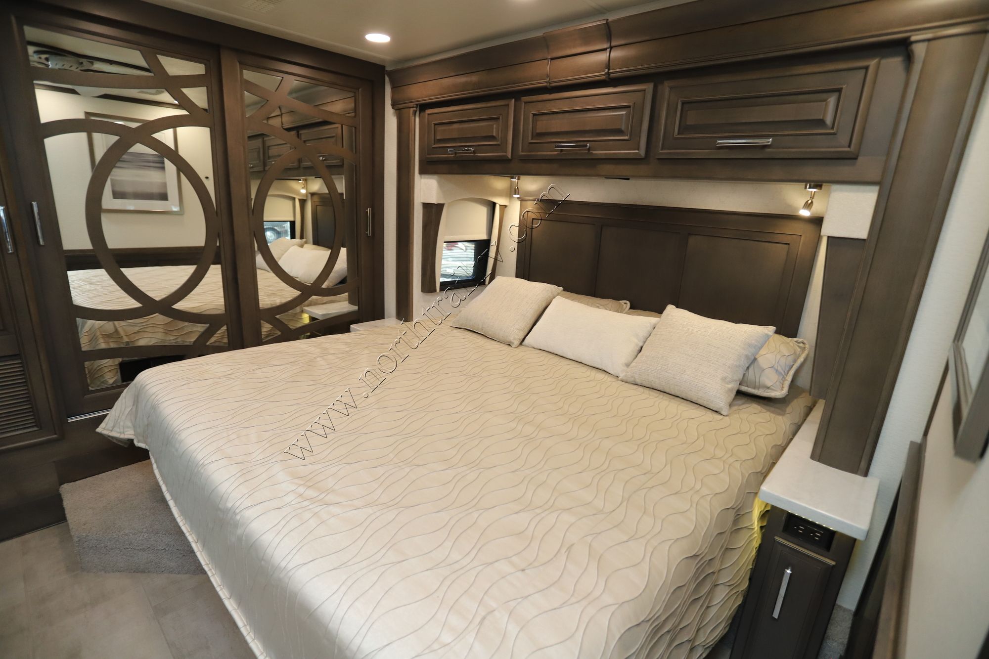 Used 2024 Entegra Anthem 37K Class A  For Sale