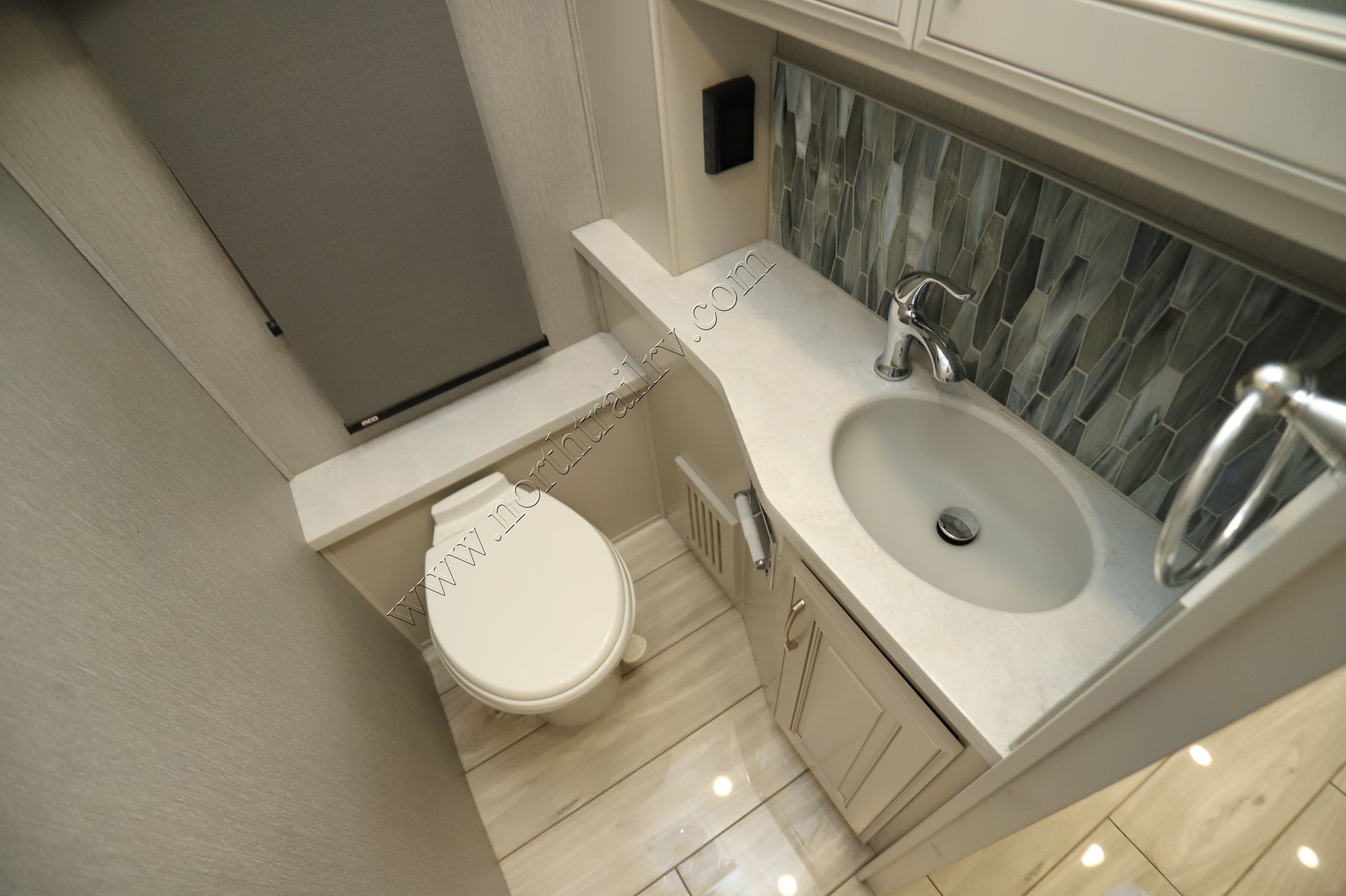 Used 2022 Holiday Rambler Armada 44LE Class A  For Sale