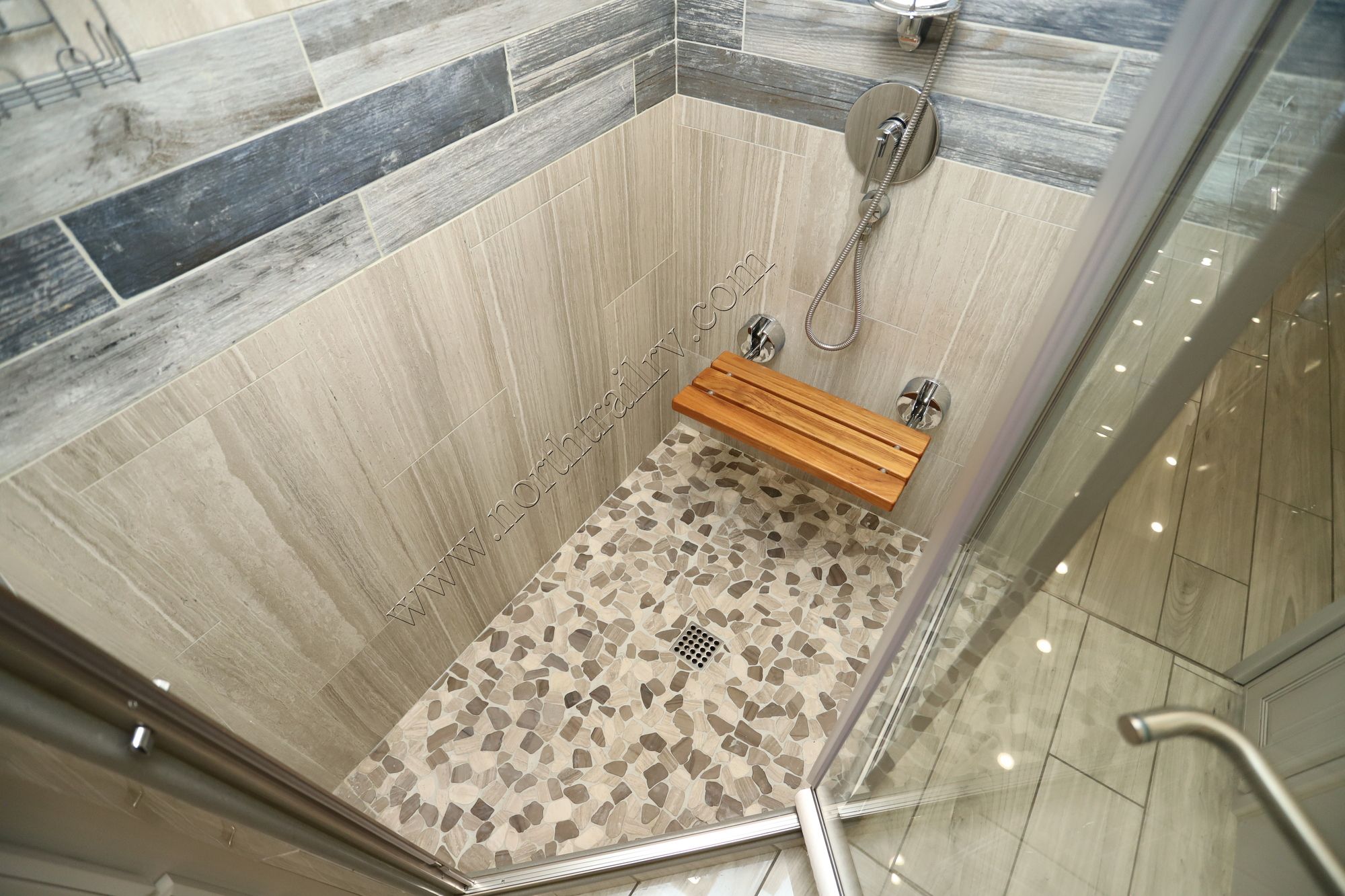 Used 2022 Holiday Rambler Armada 44LE Class A  For Sale