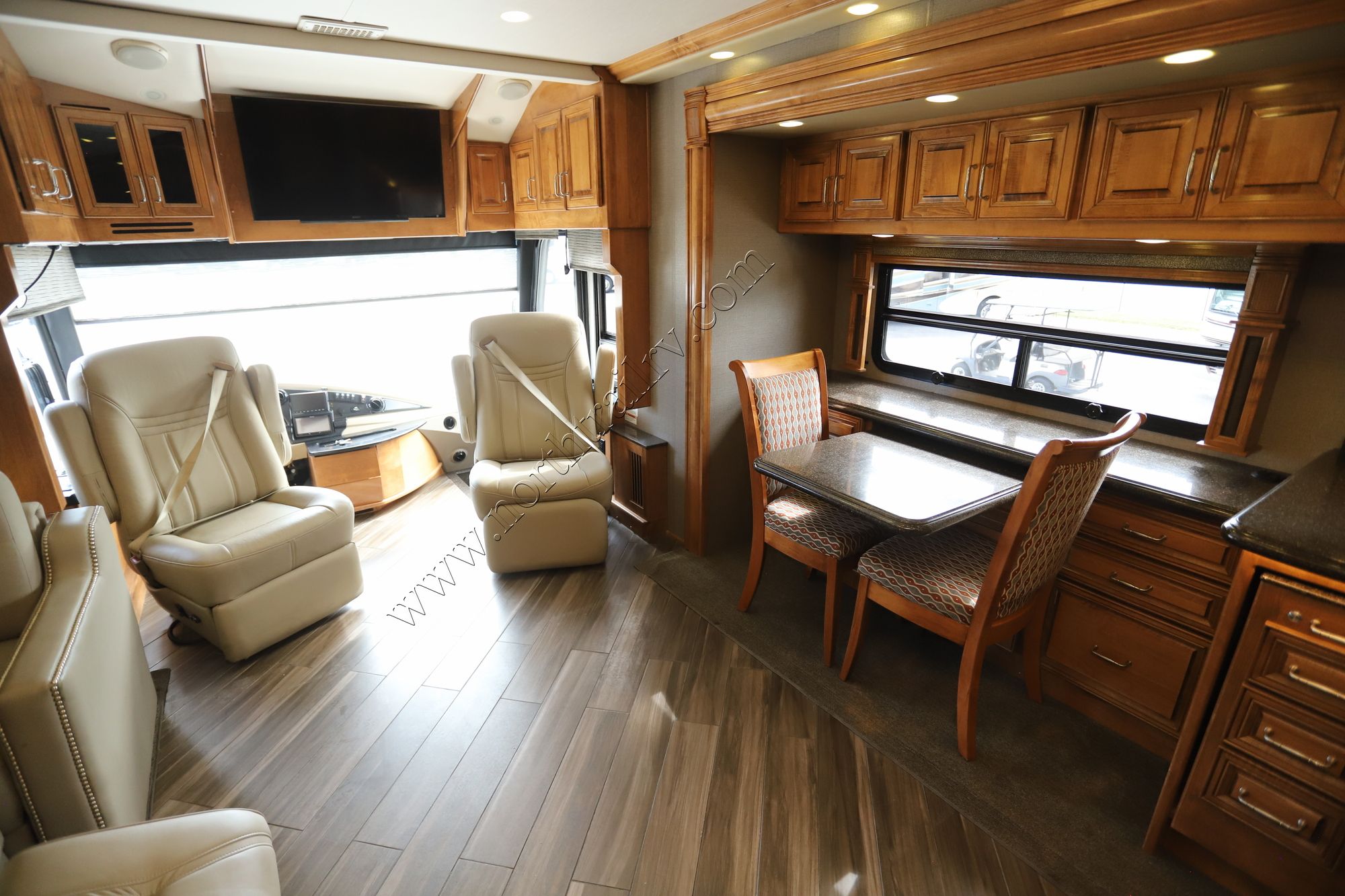 Used 2016 American Coach Allegiance 39A Class A  For Sale