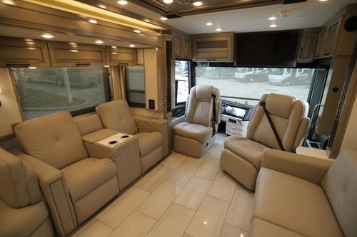 2026 Newmar London Aire 4540