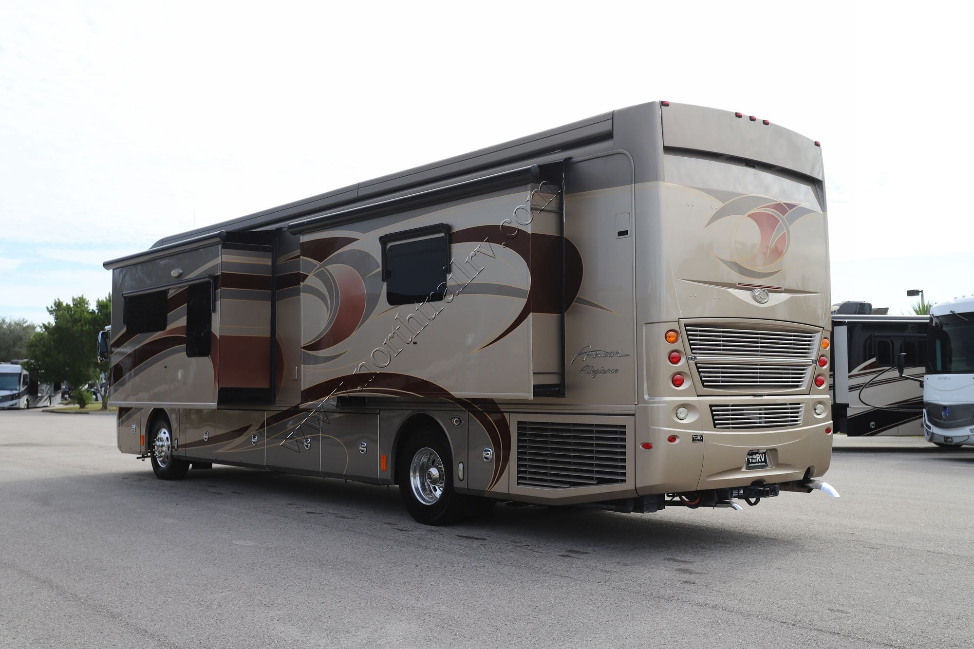 Used 2016 American Coach Allegiance 39A Class A  For Sale