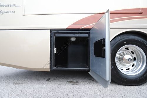 2016 American Coach Allegiance 39A