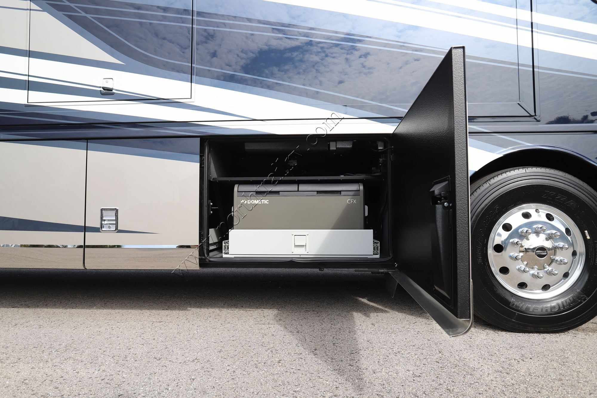 New 2026 Newmar Dutch Star 4369 Class A  For Sale