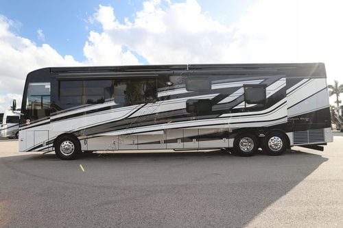 2026 Newmar Dutch Star 4340 Class A