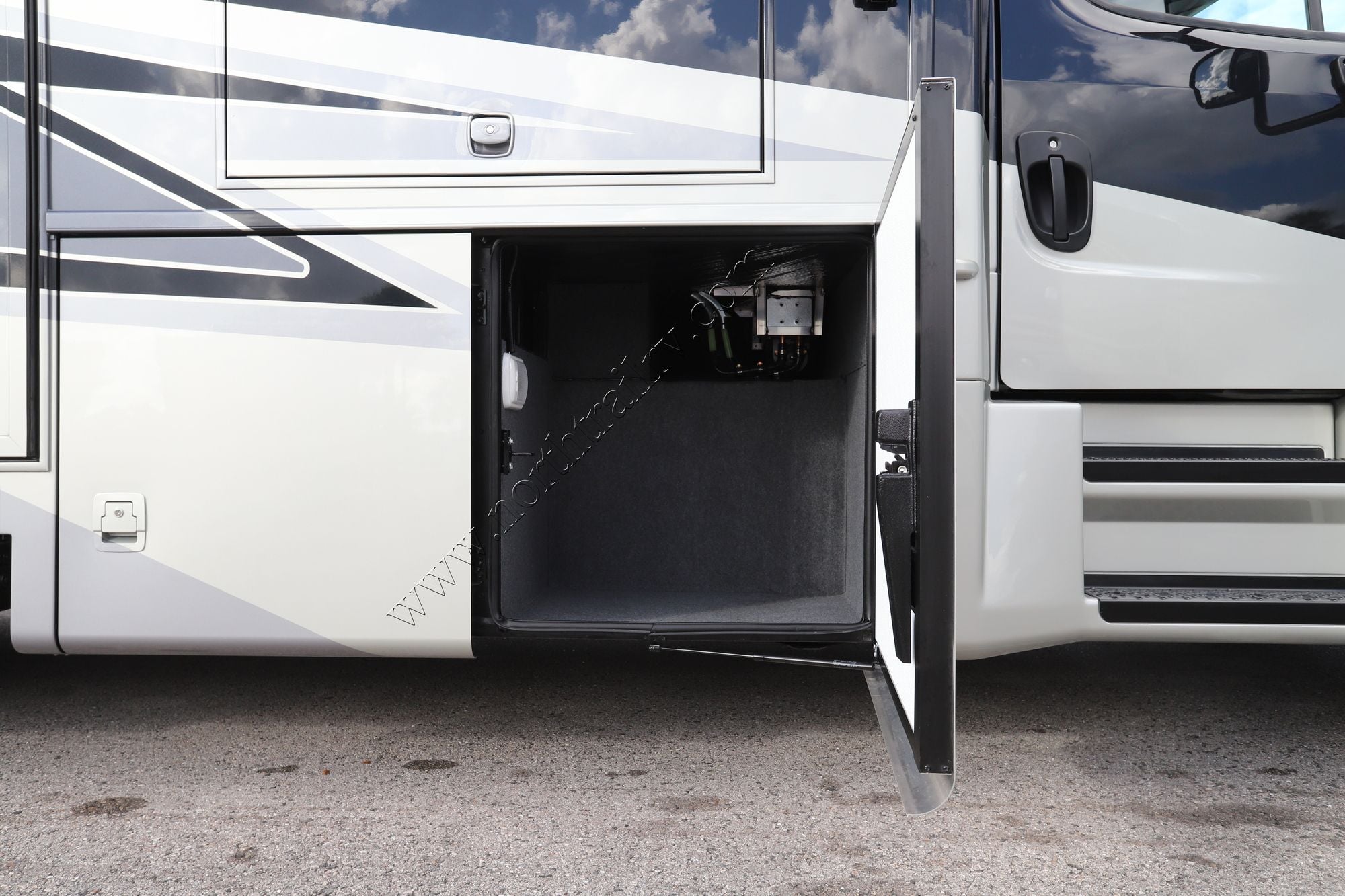 New 2026 Newmar Grand Star 3444 Super C  For Sale